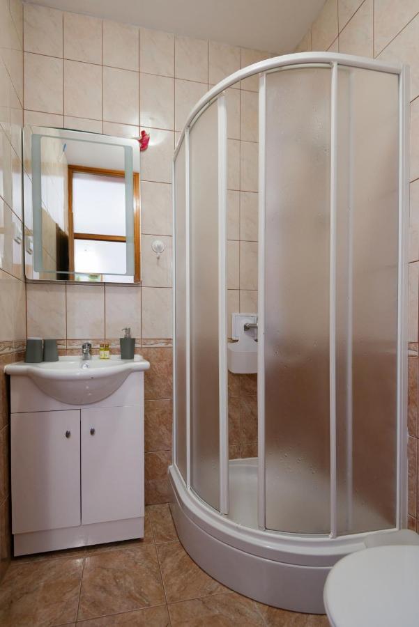 Guesthouse Sanela Pomena Extérieur photo